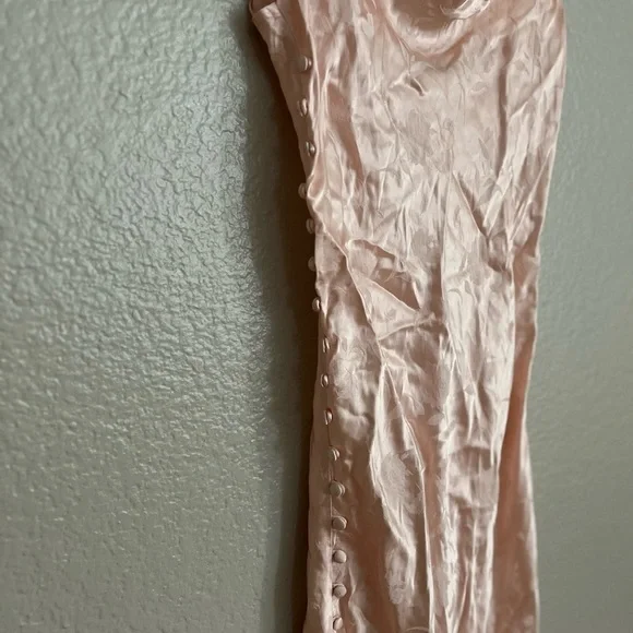 NWOT All About You Blush Pink Floral Jacquard Satin Midi Dress - Picture 7 of 7